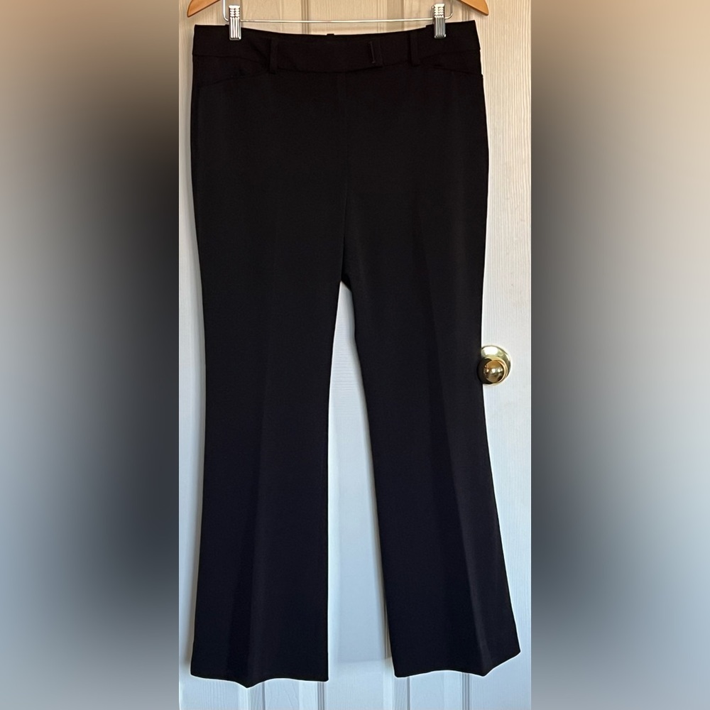 White House Black Market “The Slim Flare”  Women’s Black Pants EUC Sz 10S